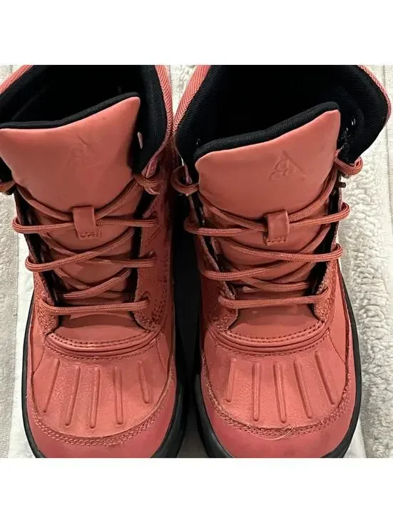 Nike ACG Woodside Boots Girls Size 1 Youth Winter Shoes - Picture 2 of 9